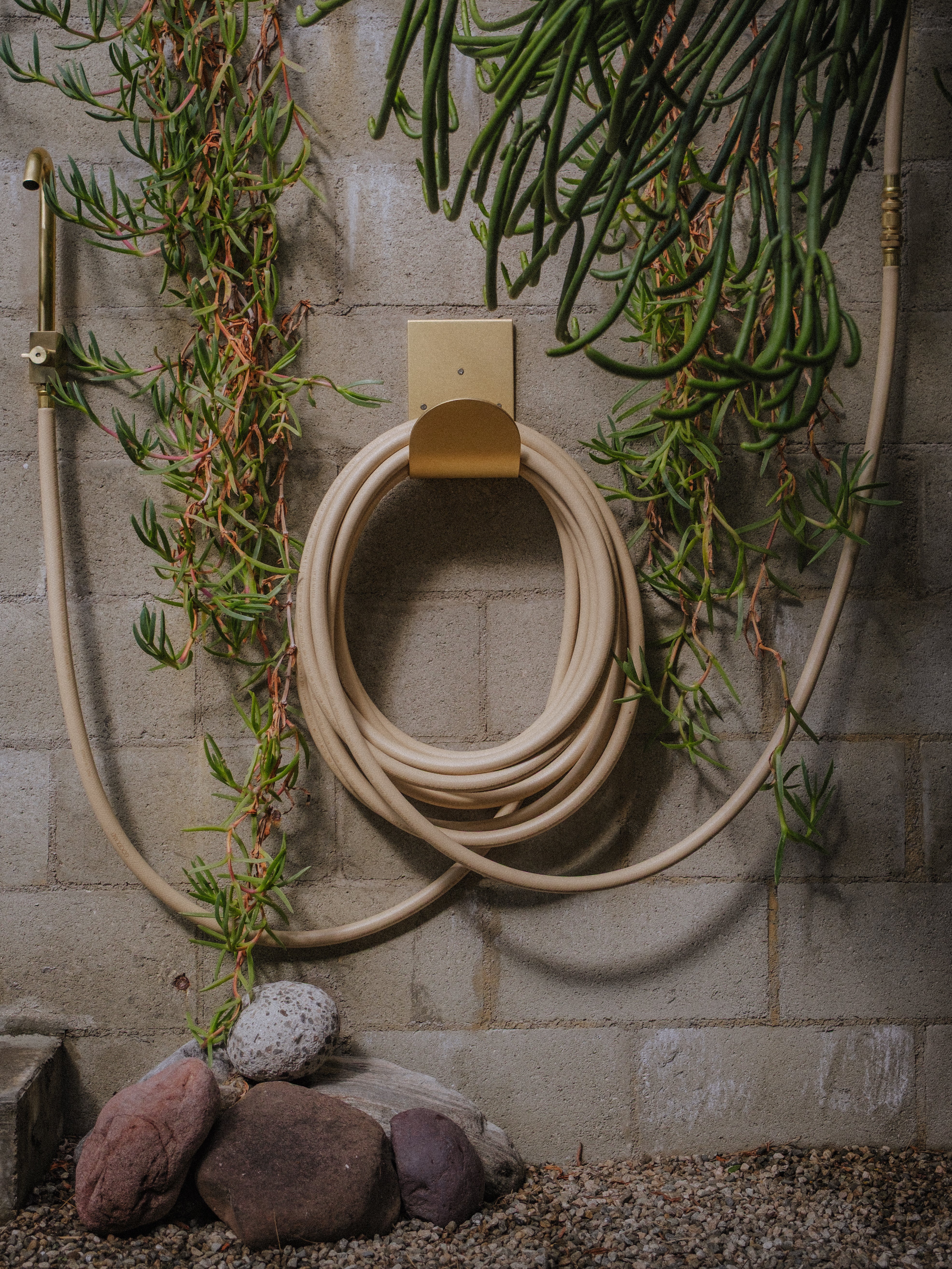 Wall Mounted Hose Hanger - Image 17