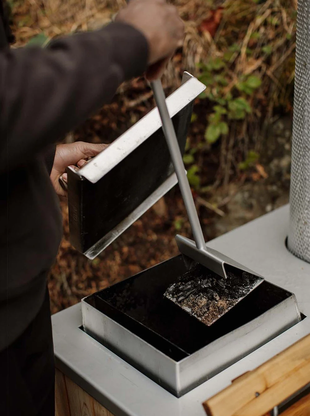 Aluminum Ash Scoop - Image 6