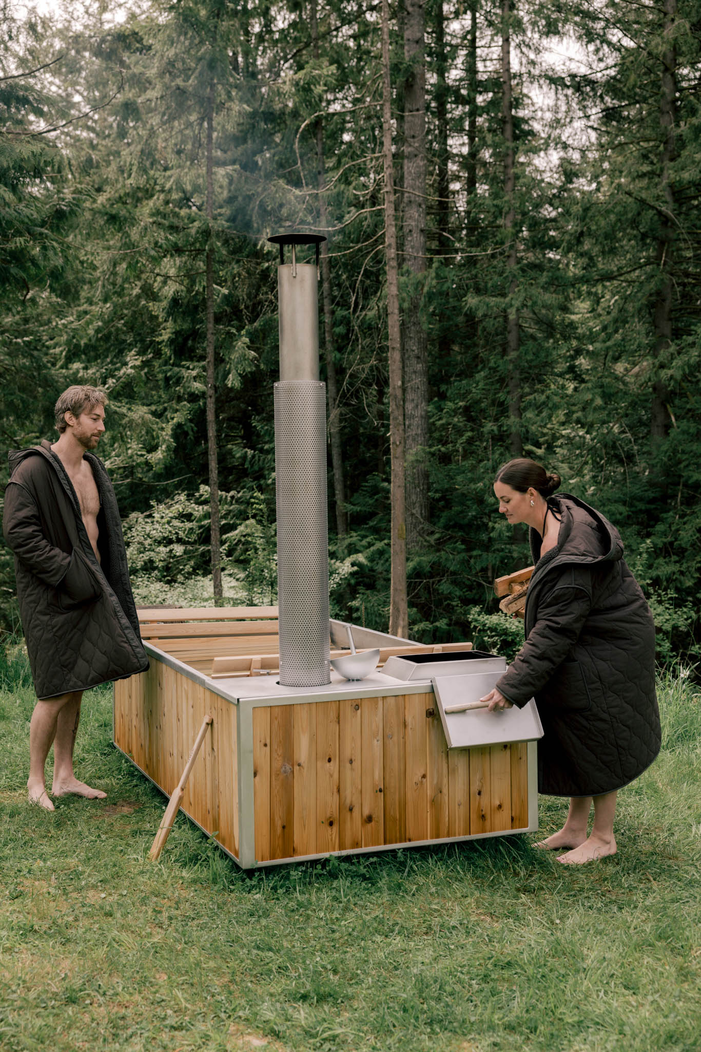 Quilted Outdoor Robe - Image 12