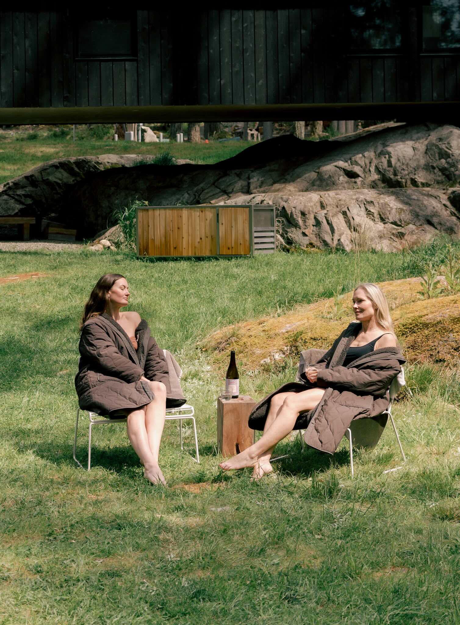 Quilted Outdoor Robe - Image 13