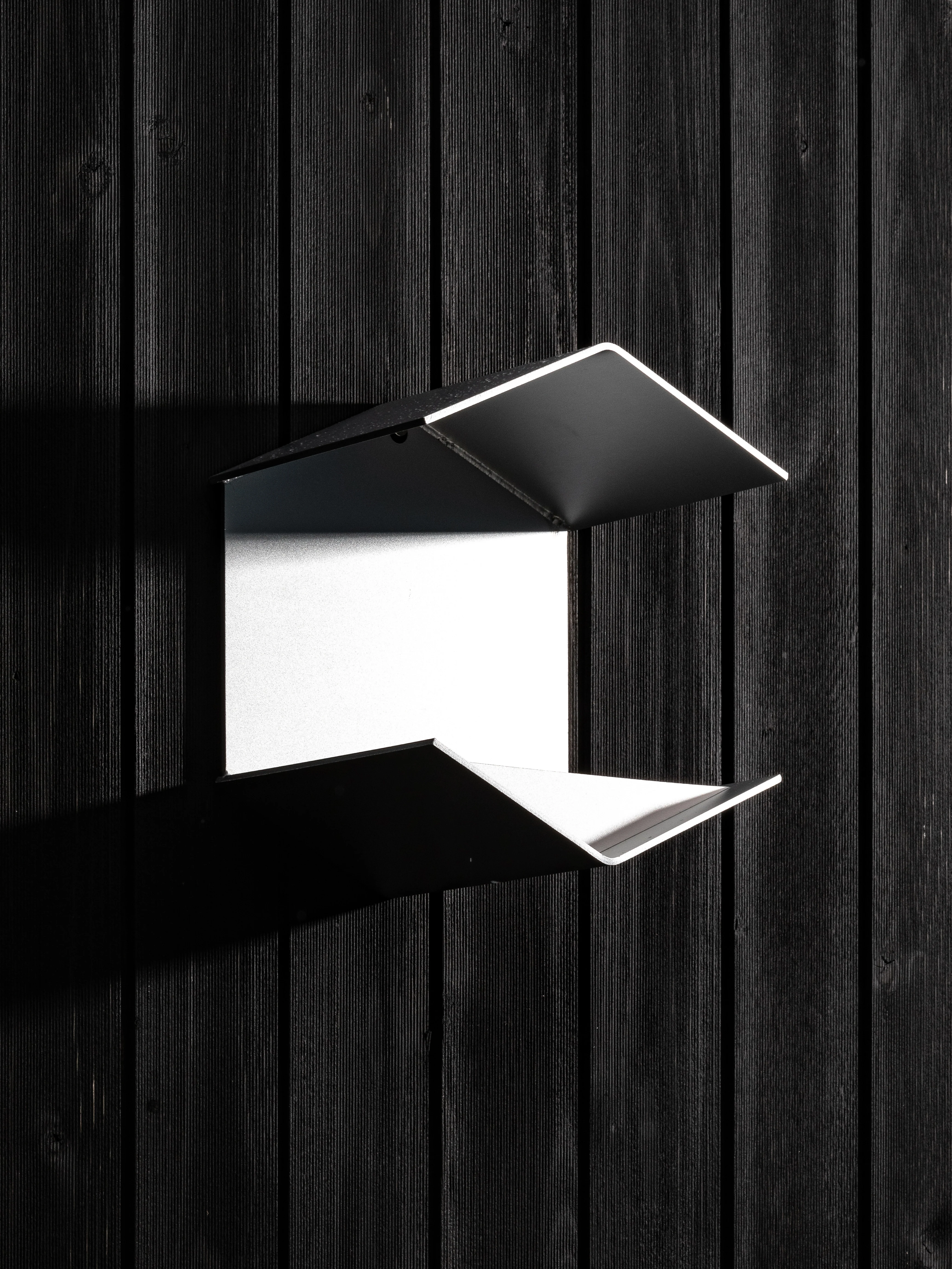 Aluminum Wall Mounted Bird Feeder - Image 6