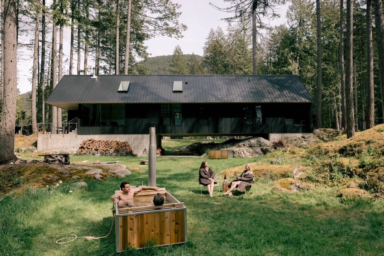 Group Wood Burning Hot Tub - Image 9